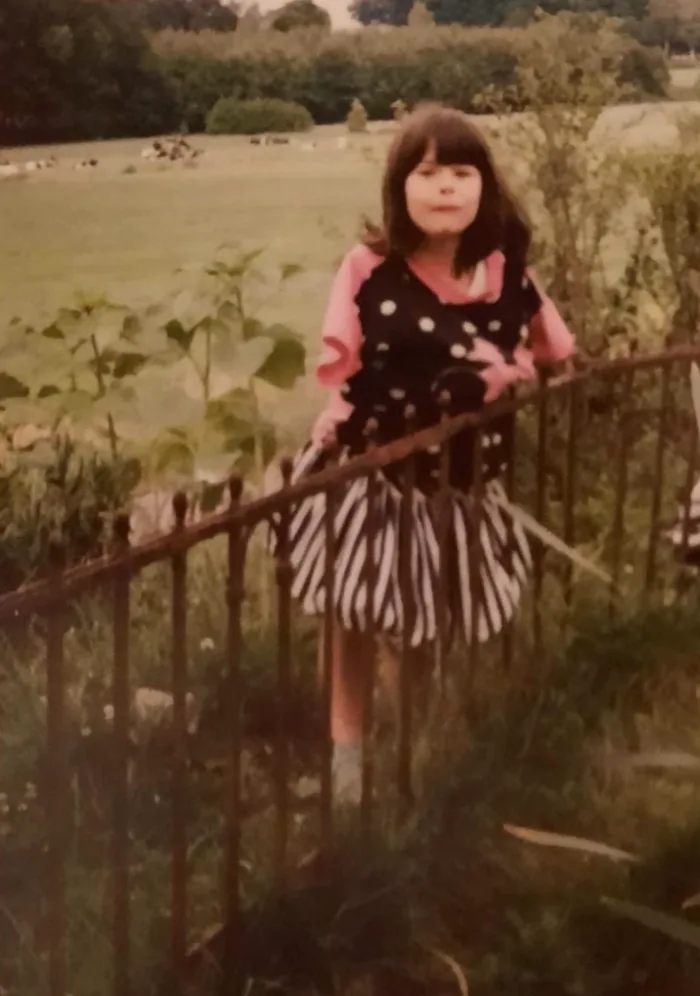 Diana Schönenberger als Kind in der Heide